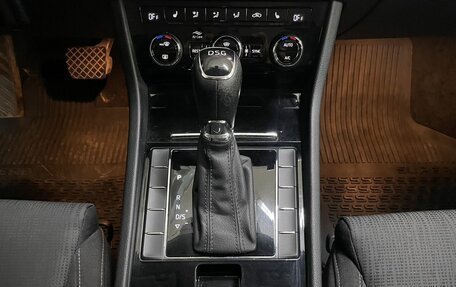 Skoda Superb III рестайлинг, 2018 год, 1 650 000 рублей, 14 фотография