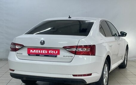 Skoda Superb III рестайлинг, 2018 год, 1 650 000 рублей, 4 фотография