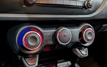 KIA Rio IV, 2019 год, 1 595 000 рублей, 16 фотография