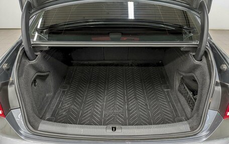 Audi A4, 2019 год, 2 340 000 рублей, 10 фотография