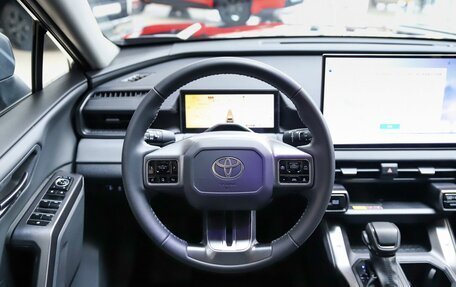 Toyota RAV4, 2026 год, 4 190 000 рублей, 13 фотография