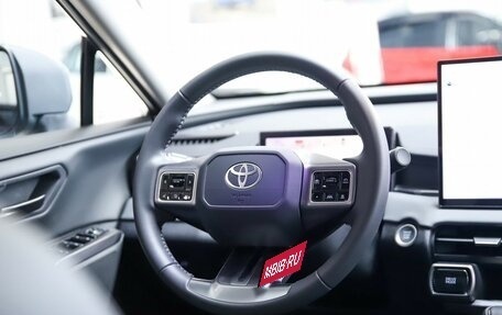 Toyota RAV4, 2026 год, 4 190 000 рублей, 16 фотография