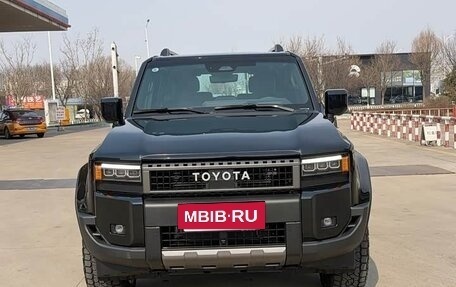 Toyota Land Cruiser Prado, 2025 год, 8 680 000 рублей, 2 фотография