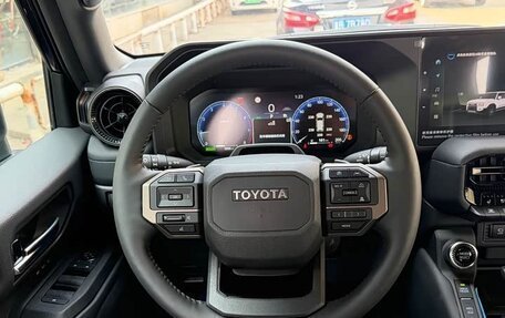 Toyota Land Cruiser Prado, 2025 год, 8 680 000 рублей, 11 фотография