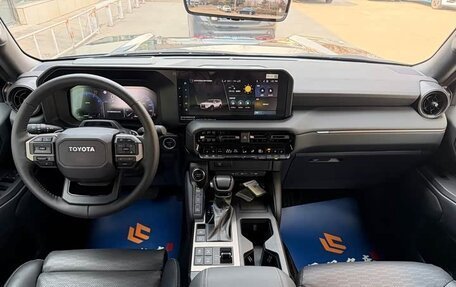 Toyota Land Cruiser Prado, 2025 год, 8 680 000 рублей, 10 фотография