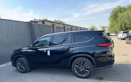 Toyota Highlander, 2026 год, 4 950 000 рублей, 5 фотография