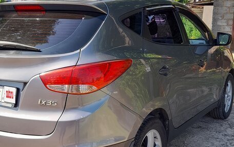 Hyundai ix35 I рестайлинг, 2013 год, 1 000 000 рублей, 10 фотография