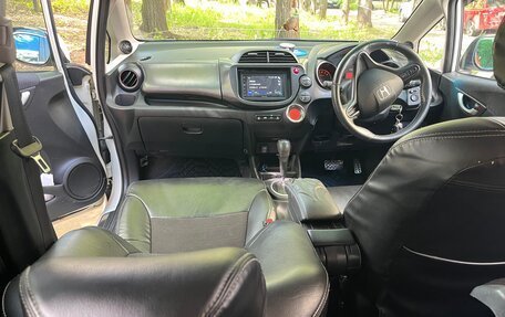 Honda Fit III, 2011 год, 950 000 рублей, 6 фотография