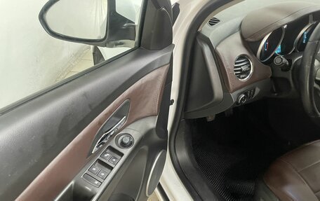 Chevrolet Cruze II, 2013 год, 799 000 рублей, 17 фотография