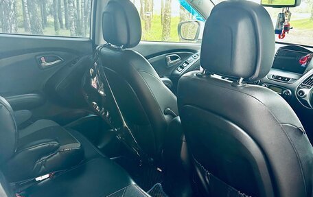 Hyundai ix35 I рестайлинг, 2010 год, 1 300 000 рублей, 8 фотография