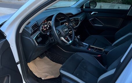 Audi Q3, 2022 год, 2 399 000 рублей, 11 фотография