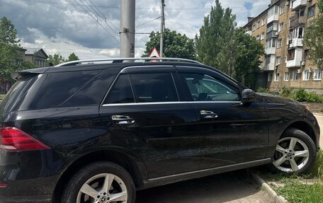 Mercedes-Benz GLE, 2017 год, 3 300 000 рублей, 2 фотография