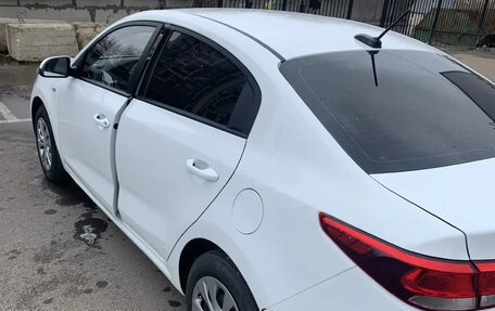 KIA Rio IV, 2017 год, 900 000 рублей, 5 фотография
