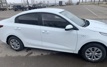 KIA Rio IV, 2017 год, 900 000 рублей, 8 фотография