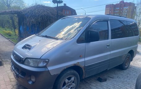 Hyundai Starex I рестайлинг, 2003 год, 250 000 рублей, 3 фотография