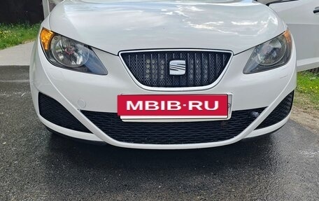 SEAT Ibiza IV рестайлинг 2, 2010 год, 550 000 рублей, 18 фотография