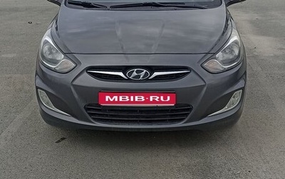 Hyundai Solaris II рестайлинг, 2011 год, 870 000 рублей, 1 фотография