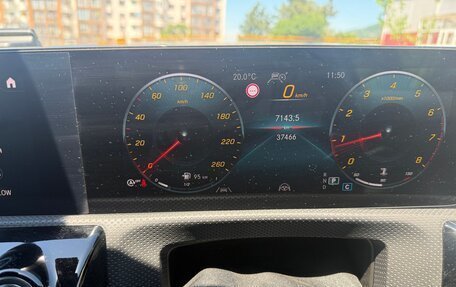 Mercedes-Benz A-Класс, 2021 год, 2 600 000 рублей, 22 фотография