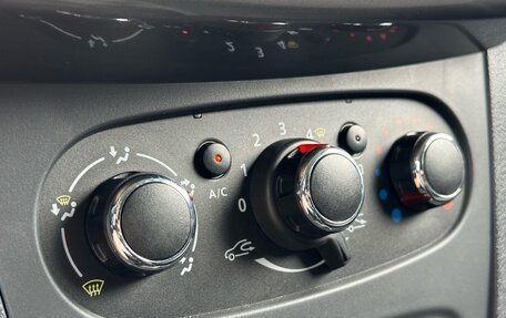 Renault Sandero II рестайлинг, 2017 год, 1 047 000 рублей, 12 фотография