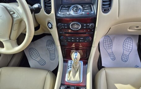 Infiniti QX50 I рестайлинг, 2015 год, 1 650 000 рублей, 12 фотография