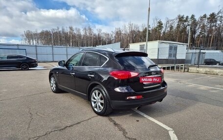 Infiniti QX50 I рестайлинг, 2015 год, 1 650 000 рублей, 7 фотография