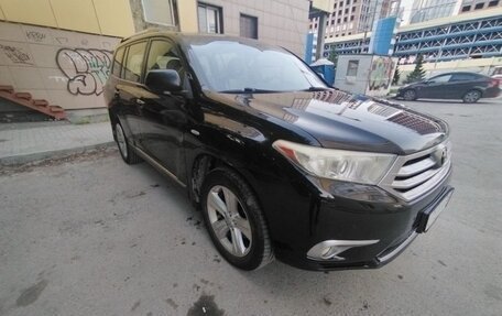 Toyota Highlander III, 2013 год, 2 600 000 рублей, 5 фотография