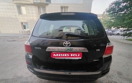 Toyota Highlander III, 2013 год, 2 600 000 рублей, 13 фотография