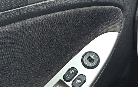 Hyundai Solaris II рестайлинг, 2011 год, 870 000 рублей, 9 фотография