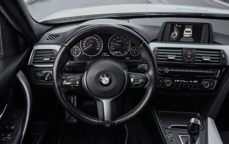 BMW 3 серия, 2016 год, 2 699 000 рублей, 15 фотография