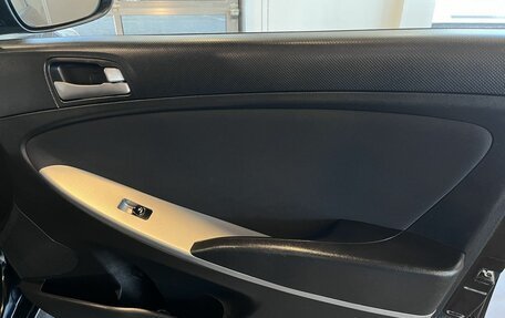 Hyundai Solaris II рестайлинг, 2015 год, 1 015 000 рублей, 27 фотография