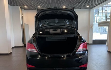 Hyundai Solaris II рестайлинг, 2015 год, 1 015 000 рублей, 34 фотография