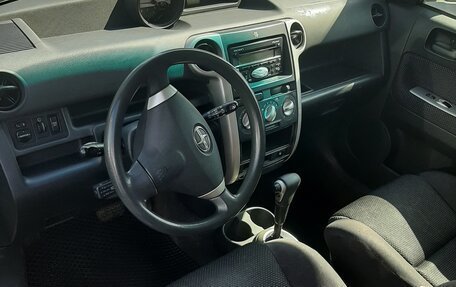 Scion xB II рестайлинг, 2004 год, 350 000 рублей, 6 фотография