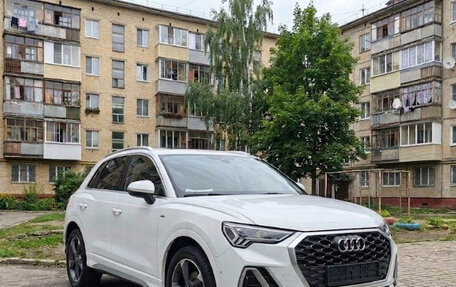 Audi Q3, 2022 год, 2 500 000 рублей, 2 фотография