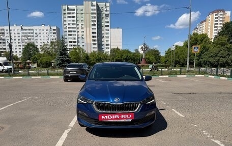 Skoda Rapid II, 2021 год, 2 400 000 рублей, 2 фотография
