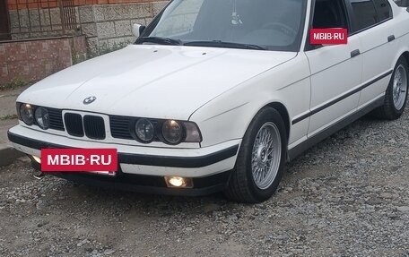 BMW 5 серия, 1992 год, 400 000 рублей, 3 фотография