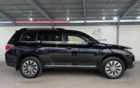 Toyota Highlander III, 2012 год, 2 249 000 рублей, 5 фотография