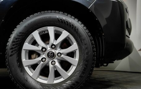 Toyota Land Cruiser 200, 2018 год, 5 589 000 рублей, 9 фотография
