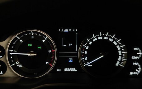 Toyota Land Cruiser 200, 2018 год, 5 589 000 рублей, 18 фотография
