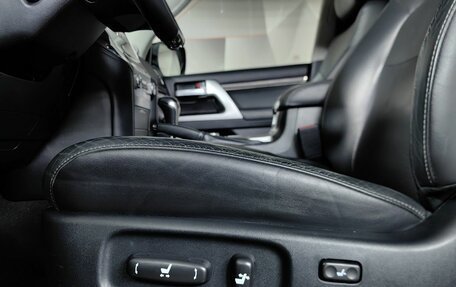 Toyota Land Cruiser 200, 2018 год, 5 589 000 рублей, 23 фотография