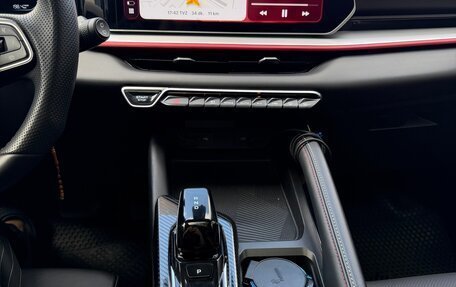 Geely Coolray I, 2024 год, 2 330 000 рублей, 5 фотография