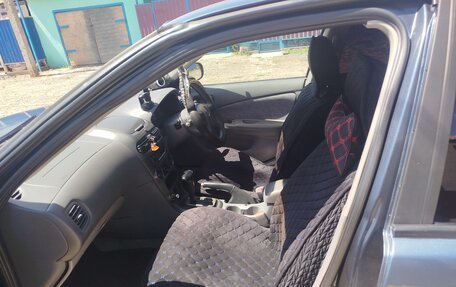 Nissan Sunny N16, 2000 год, 200 000 рублей, 4 фотография