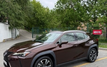 Lexus UX I, 2019 год, 3 050 000 рублей, 2 фотография