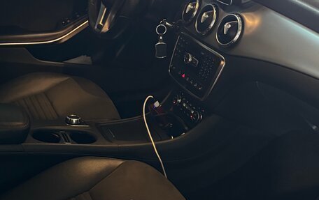 Mercedes-Benz GLA, 2015 год, 2 500 000 рублей, 4 фотография