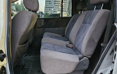 Nissan Liberty, 2001 год, 158 000 рублей, 9 фотография