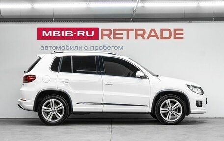 Volkswagen Tiguan I, 2014 год, 1 979 000 рублей, 4 фотография