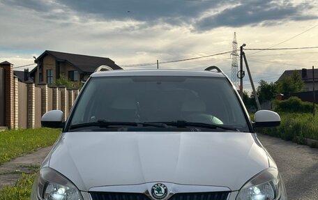 Skoda Fabia II, 2011 год, 550 000 рублей, 3 фотография