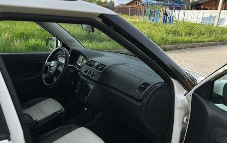 Skoda Fabia II, 2011 год, 550 000 рублей, 13 фотография