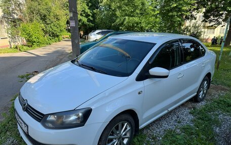 Volkswagen Polo VI (EU Market), 2015 год, 520 000 рублей, 2 фотография