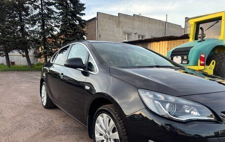 Opel Astra J, 2013 год, 1 100 000 рублей, 4 фотография