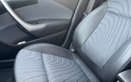 Opel Astra J, 2013 год, 1 100 000 рублей, 14 фотография